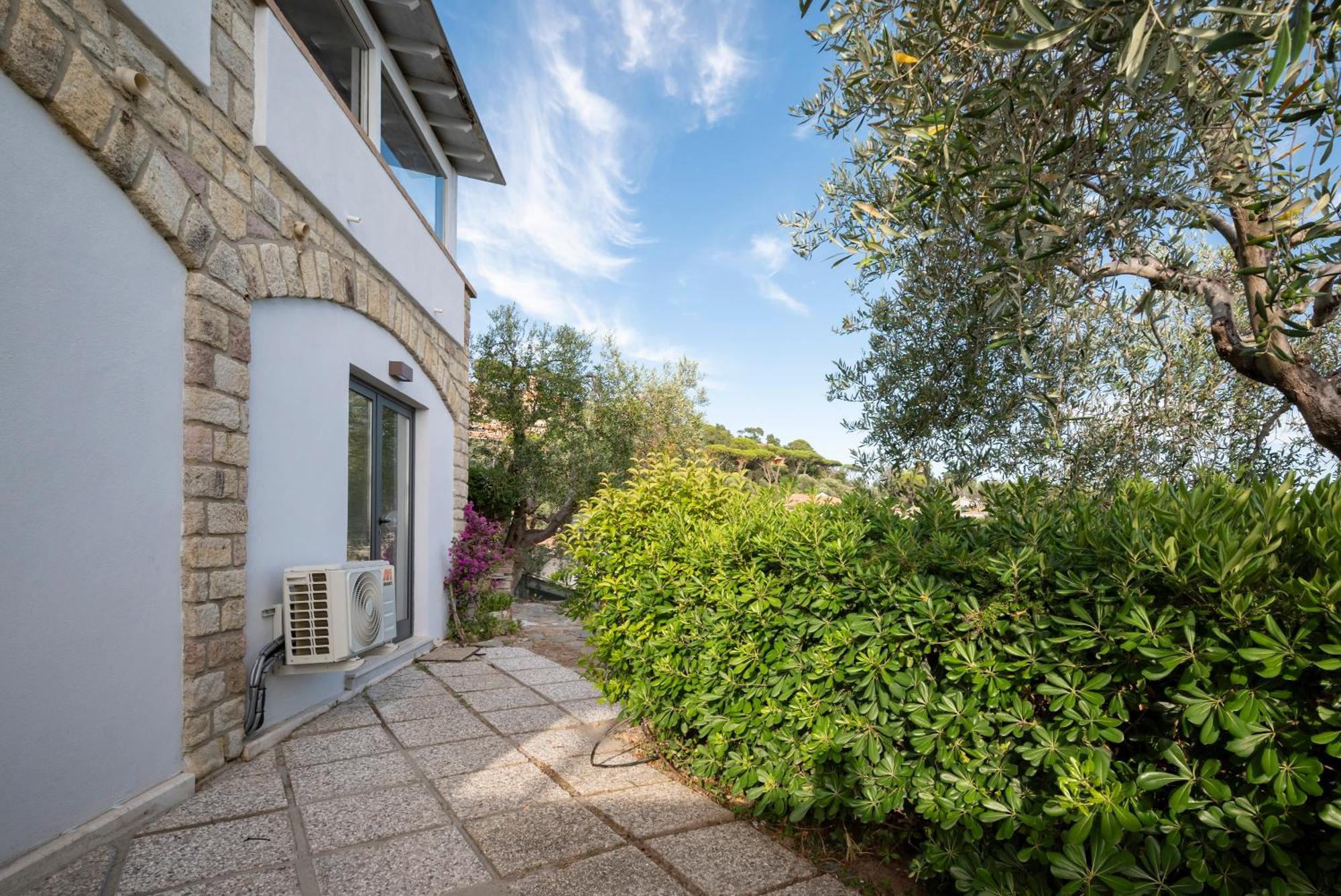 Villa Con Giardino Vista Mare Castiglione della Pescaia Exterior photo