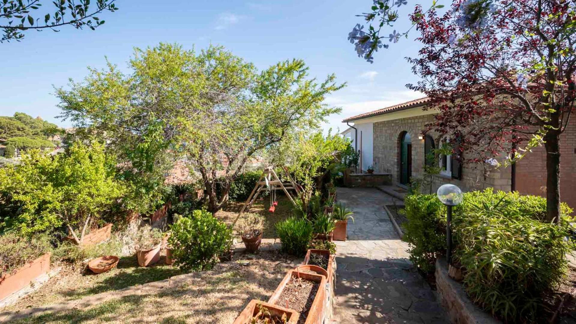 Villa Con Giardino Vista Mare Castiglione della Pescaia Exterior photo